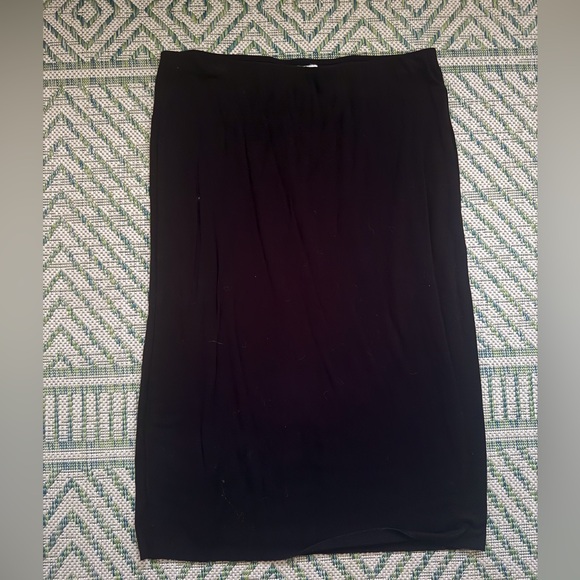 NORDSTROM Rack Black Midi Skirt L Stretch Rayon Comfy Casual Elastic Waist VGUC - Picture 1 of 2